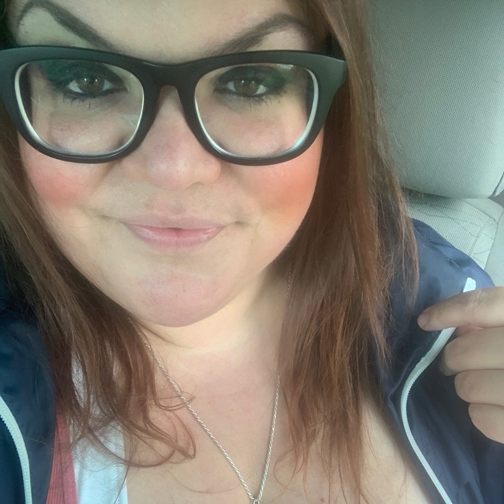 Meet your Posher, Kelly